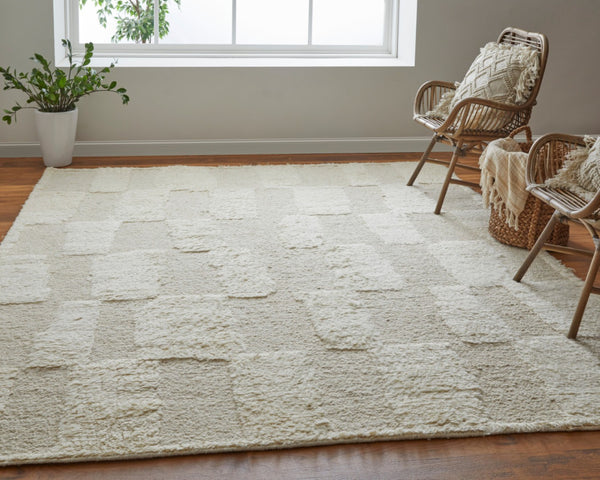 HomeRoots 4' Hand-Woven Ivory Wool Geometric Area Rug – Timeless Texture for Stylish Home Décor & Comfort 2' X 3' 566543