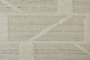 HomeRoots 4' Hand-Woven Wool Area Rug – Elegant Tan and Ivory Geometric Design for Cozy Living Spaces 10' Runner 566550
