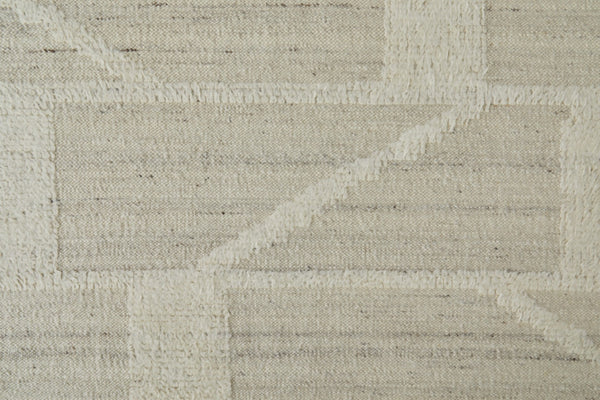 HomeRoots 4' Hand-Woven Wool Area Rug – Elegant Tan and Ivory Geometric Design for Cozy Living Spaces 10' Runner 566550