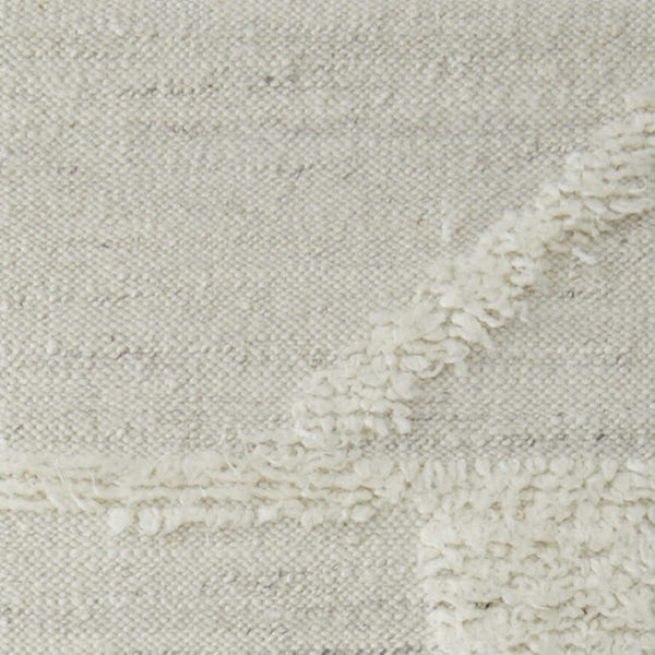 HomeRoots 4' Hand-Woven Wool Area Rug – Elegant Tan and Ivory Geometric Design for Cozy Living Spaces 10' Runner 566550