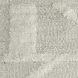 HomeRoots 4' Hand-Woven Wool Area Rug – Elegant Tan and Ivory Geometric Design for Cozy Living Spaces 8' Runner 566551