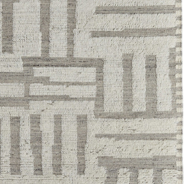 HomeRoots 4' Gray and Ivory Hand-Woven Wool Geometric Area Rug - Durable, Modern Style for Any Room Decor 4' X 6' 566553