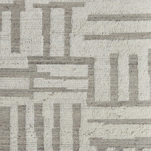 HomeRoots 4' Gray and Ivory Hand-Woven Wool Geometric Area Rug - Durable, Modern Style for Any Room Decor 8' X 10' 566555