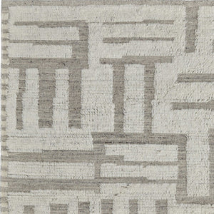 HomeRoots 4' Gray and Ivory Hand-Woven Wool Geometric Area Rug - Durable, Modern Style for Any Room Decor 9' X 13' 566557