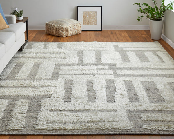 HomeRoots 4' Gray and Ivory Hand-Woven Wool Geometric Area Rug - Durable, Modern Style for Any Room Decor 2' X 3' 566560