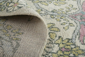 HomeRoots 4' Luxurious Hand-Knotted Wool Area Rug with Floral Design in Soft Ivory, Gray, and Pink Tones 4' X 6' 566628
