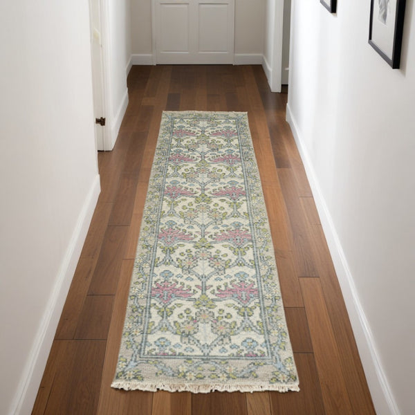 HomeRoots 4' Luxurious Hand-Knotted Wool Area Rug with Floral Design in Soft Ivory, Gray, and Pink Tones 8' Runner 566633
