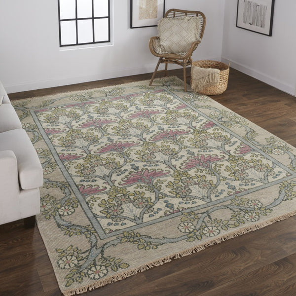 HomeRoots 4' Luxurious Hand-Knotted Wool Area Rug with Floral Design in Soft Ivory, Gray, and Pink Tones 2' X 3' 566635