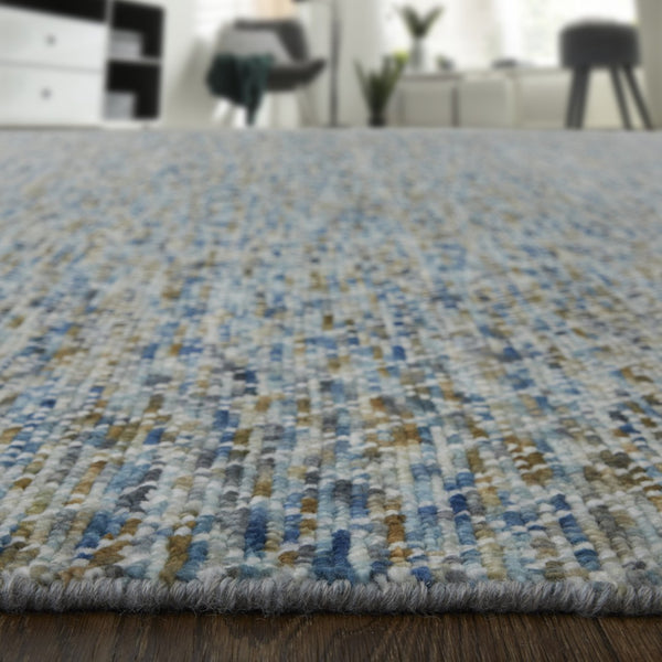 HomeRoots 8' Ivory and Gray Wool Hand-Knotted Area Rug with Fringe - Timeless Style for Any Space 6' X 9' 566679