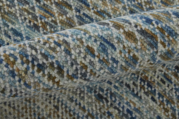 HomeRoots 8' Ivory and Gray Wool Hand-Knotted Area Rug with Fringe - Timeless Style for Any Space 6' X 9' 566679