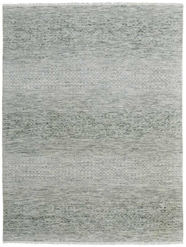 HomeRoots 8' Ivory and Gray Wool Hand-Knotted Area Rug with Fringe - Timeless Style for Any Space 6' X 9' 566693
