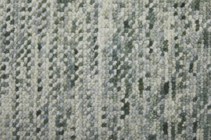 HomeRoots 8' Ivory and Gray Wool Hand-Knotted Area Rug with Fringe - Timeless Style for Any Space 10' Runner 566696
