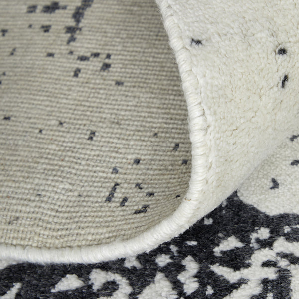 Homeroots 9' X 12' Black And Gray Abstract Hand Woven Area Rug Black Wool Blend 566737