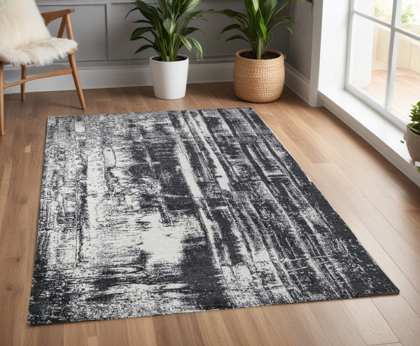 Homeroots 4' X 6' Black And Gray Abstract Hand Woven Area Rug Black Wool Blend 566741