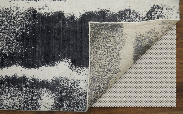 Homeroots 5' X 8' Black And Gray Abstract Hand Woven Area Rug Black Wool Blend 566749