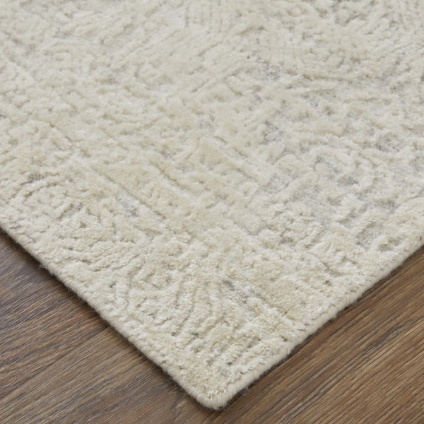 HomeRoots 3' Hand Woven Gray and Ivory Abstract Area Rug – Artisan Crafted for Modern Homes and Cozy Spaces 4' X 6' 566846