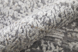 HomeRoots 3' Hand Woven Gray and Ivory Abstract Area Rug – Artisan Crafted for Modern Homes and Cozy Spaces 3' X 5' 566853