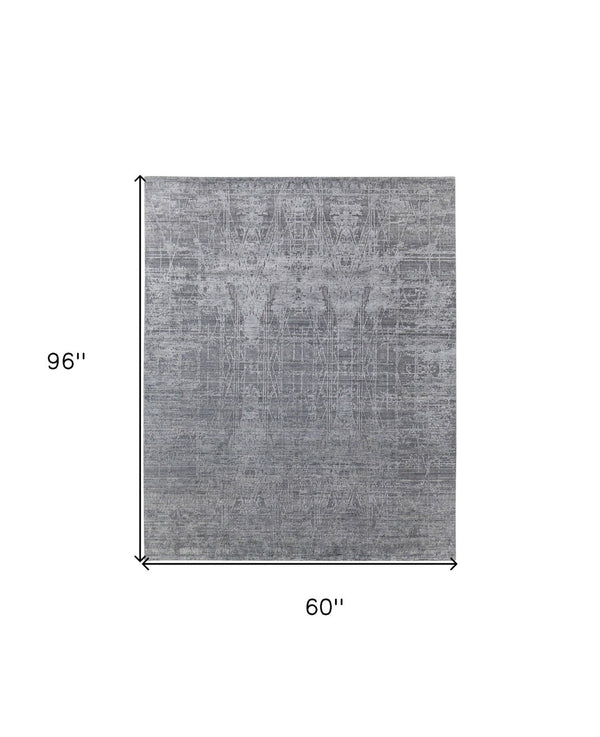 HomeRoots 3' Gray and Silver Abstract Hand-Woven Area Rug - Contemporary Elegance for Your Living Space 5' X 8' 566885
