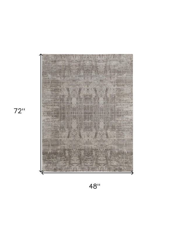 HomeRoots 3' Gray and Silver Abstract Hand-Woven Area Rug - Contemporary Elegance for Your Living Space 4' X 6' 566892