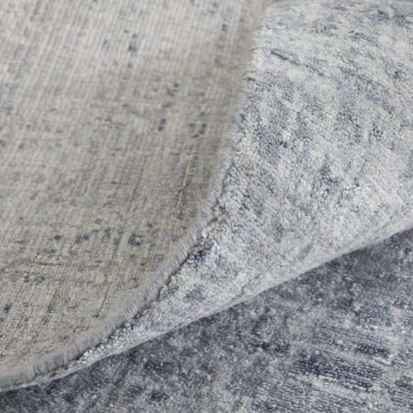 HomeRoots 3' Light Blue and Silver Abstract Area Rug - Hand-Woven Artistry for Modern Home Elegance 3' X 5' 566898
