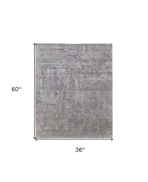HomeRoots 3' Gray and Silver Abstract Hand-Woven Area Rug - Artisanal Craftsmanship for Modern Spaces 3' X 5' 566905