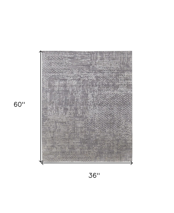 HomeRoots 3' Gray and Silver Abstract Hand-Woven Area Rug - Artisanal Craftsmanship for Modern Spaces 3' X 5' 566905
