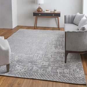HomeRoots 3' Gray and Silver Abstract Hand-Woven Area Rug - Artisanal Craftsmanship for Modern Spaces 4' X 6' 566906