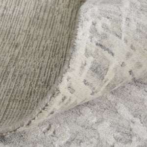 HomeRoots 3' Elegant Hand-Woven Ivory and Gray Abstract Area Rug for Transitional and Bohemian Spaces 10' X 14' 566918