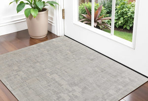 HomeRoots 3' Hand-Woven Ivory and Gray Abstract Area Rug - Unique, Cozy, and Perfect for Modern Interiors 2' X 3' 566928