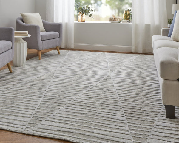 HomeRoots 4' Hand Woven Ivory and Tan Geometric Area Rug - Bohemian Charm for Warm, Inviting Spaces 4' X 6' 567000