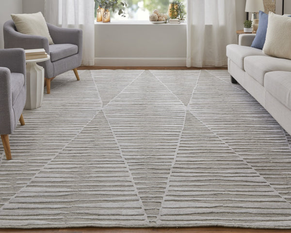 HomeRoots 4' Hand Woven Ivory and Tan Geometric Area Rug - Bohemian Charm for Warm, Inviting Spaces 2' X 3' 567006