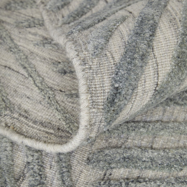 HomeRoots 5' Hand Woven Area Rug in Green and Ivory - Unique Abstract Design for Modern Home Elegance 2' X 3' 567026