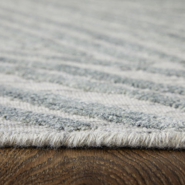 HomeRoots 5' Hand Woven Area Rug in Green and Ivory - Unique Abstract Design for Modern Home Elegance 2' X 3' 567026