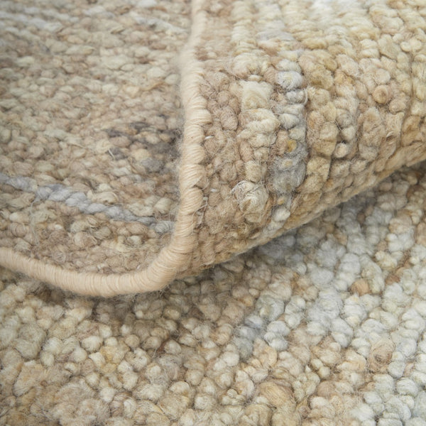 HomeRoots 4' Luxurious Tan and Ivory Floral Hand-Knotted Wool Area Rug for Warmth and Timeless Elegance 6' X 9' 567176