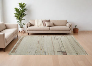 HomeRoots 6' Hand-Knotted Wool Abstract Area Rug in Gray, Tan, and Green – Modern Design for Any Space 8' X 10' 567299