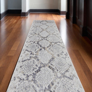 HomeRoots 5' Contemporary Gray Silver Blue Geometric Area Rug - Durable, Stain-Resistant, Family-Friendly Design 10' Runner 567330