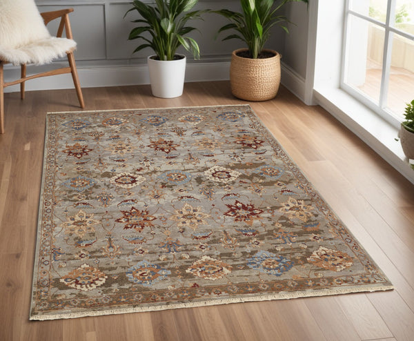 Homeroots 4' X 6' Tan Brown And Gray Wool Floral Hand Knotted Area Rug With Fringe Brown Wool 567354