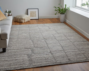 HomeRoots 4' Hand Woven Taupe and Gray Abstract Area Rug - Cozy Scandinavian Design with Unique Artisan Flair 4' X 6' 567480