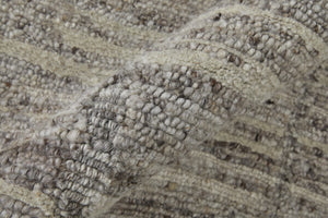 HomeRoots 4' Hand Woven Taupe and Gray Abstract Area Rug - Cozy Scandinavian Design with Unique Artisan Flair 6' X 9' 567481