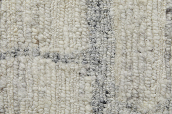 HomeRoots 4' Gray and Ivory Abstract Hand-Woven Area Rug - Soft Wool Blend for Modern, Scandinavian Style 2' X 3' 567493