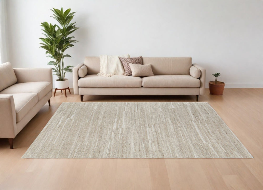 HomeRoots 4' Elegant Ivory Hand-Woven Abstract Area Rug for Modern and Traditional Spaces, 100% Wool Blend 8' X 12' 567511