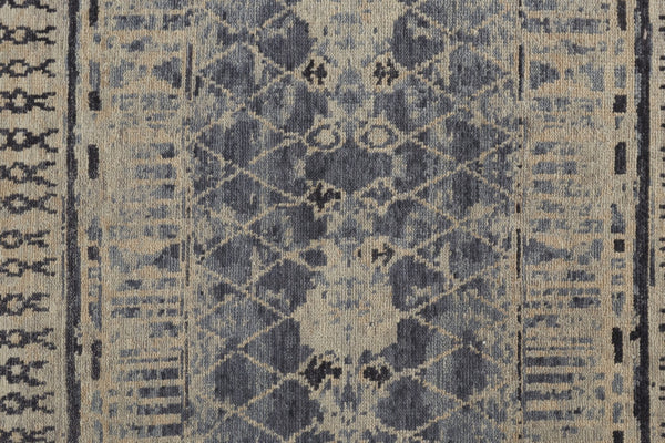 HomeRoots 4' Hand-Knotted Wool Floral Area Rug – Timeless Elegance with Stain Resistance for Any Room Decor 8' X 10' 567517