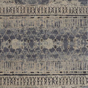 HomeRoots 4' Hand-Knotted Wool Floral Area Rug – Timeless Elegance with Stain Resistance for Any Room Decor 8' X 12' 567518