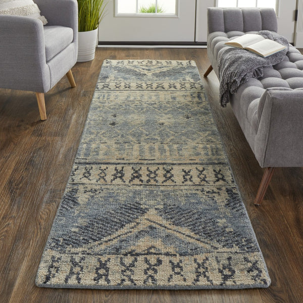 HomeRoots 4' Hand-Knotted Wool Floral Area Rug – Timeless Elegance with Stain Resistance for Any Room Decor Blue 567520