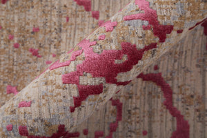 HomeRoots 5' Modern Abstract Area Rug in Pink Taupe and Gray – Durable Power Loomed Design for Any Space 5' X 8' 567660