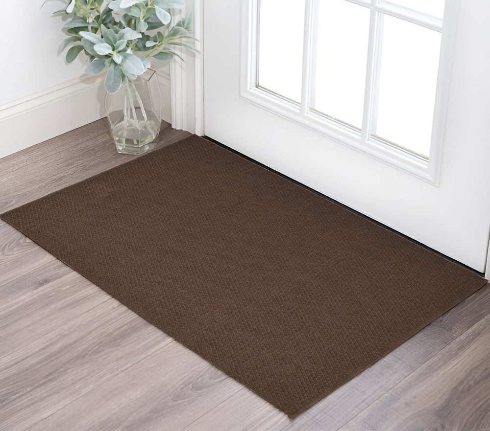 Homeroots 2' Hand Woven Brown Area Rug - Unique Artisan Crafted Accent For Any Space, Stain Resistant Design 2' X 3' Polypropylene 567776