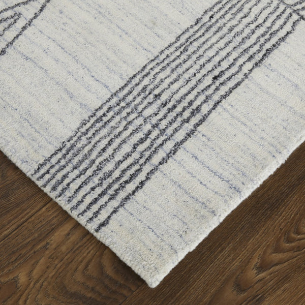 HomeRoots 4' Hand Woven Black and Ivory Abstract Area Rug – Modern Elegance for Cozy Spaces and High Traffic Areas 5' X 8' 567852