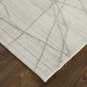 HomeRoots 4' Hand Woven Gray and Ivory Abstract Area Rug – Cozy Texture & Artistry for Modern Spaces 8' X 10' 567859