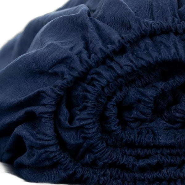 HomeRoots Navy Blue Linen Queen Fitted Sheet - Luxurious Comfort, Breathable Design for Restorative Sleep 568229