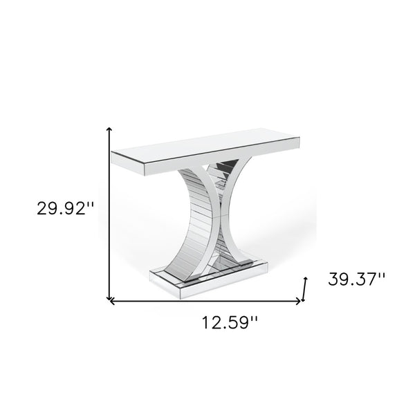 Homeroots 39" Silver Mirrored Glass Pedestal Console Table - Chic Entryway Accent For Any Room's Elegance!   568865